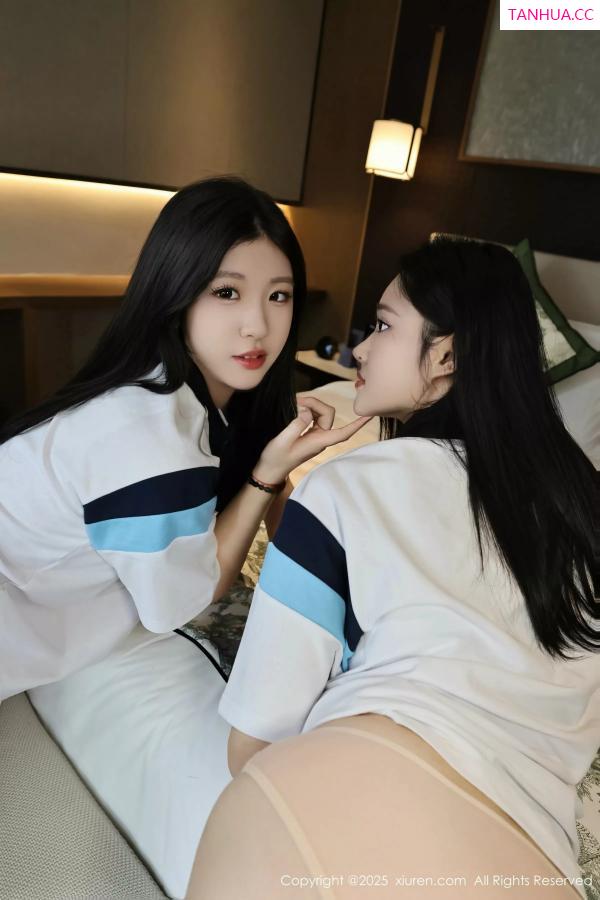   [XiuRen]高清写真图 2025.05.16 No.10288 小芭乐 蓝色校服第43张图片